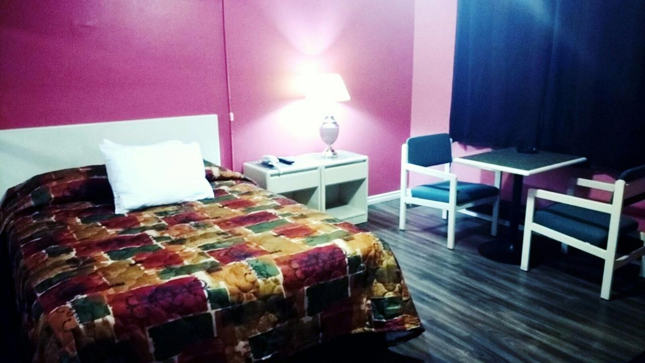 Leisure Motel Windsor Ngoại thất bức ảnh