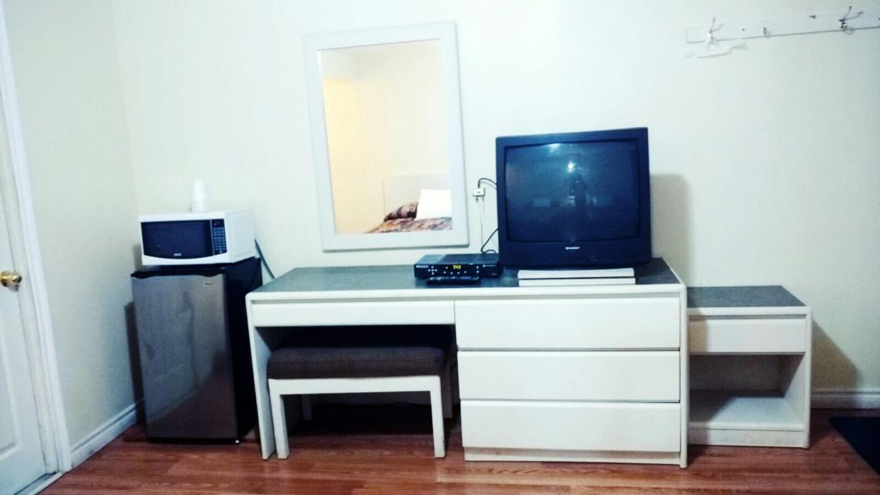 Leisure Motel Windsor Ngoại thất bức ảnh