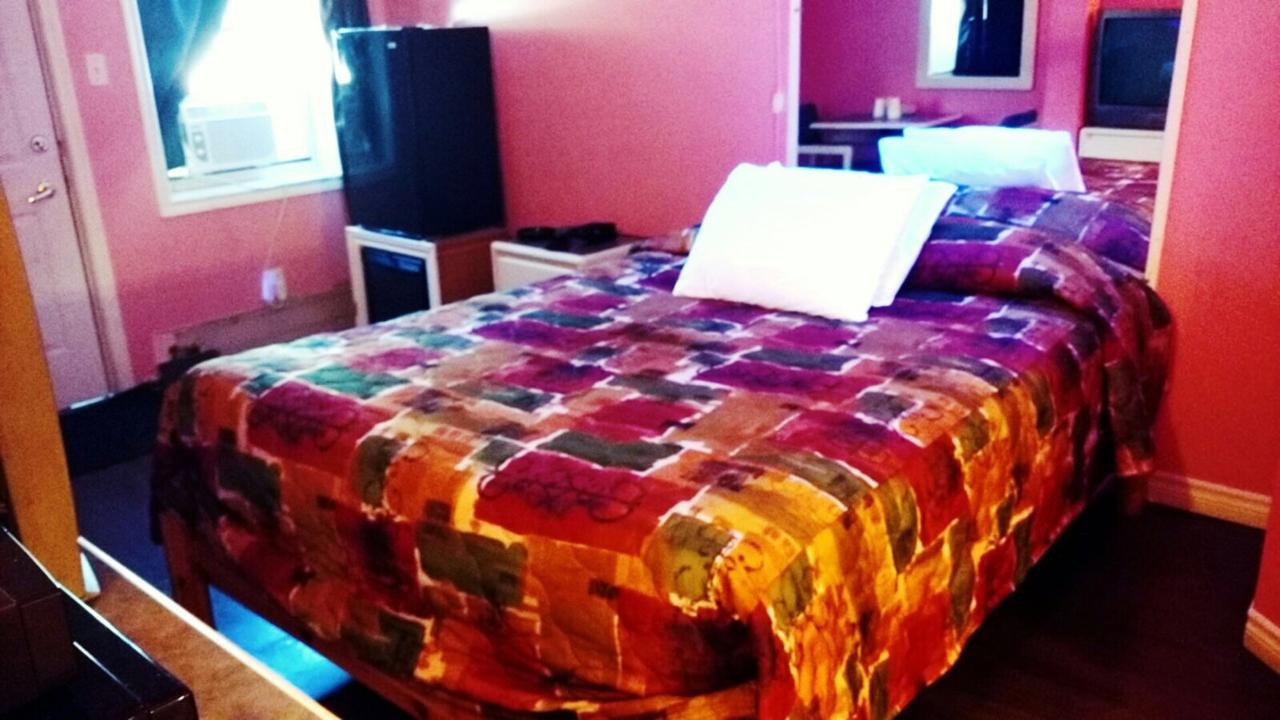 Leisure Motel Windsor Ngoại thất bức ảnh
